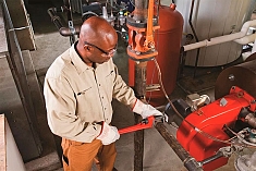 Эксплуатация ключа трубного прямого Ridgid Heavy Duty 12"